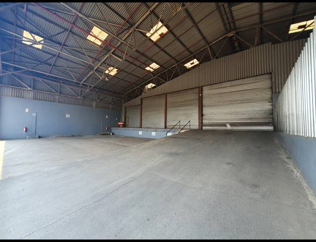 7,396M² WAREHOUSE TO LET IN ISANDO